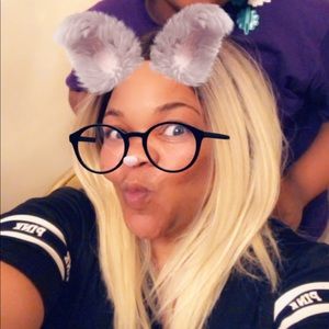 Meet your Posher, Antoinette